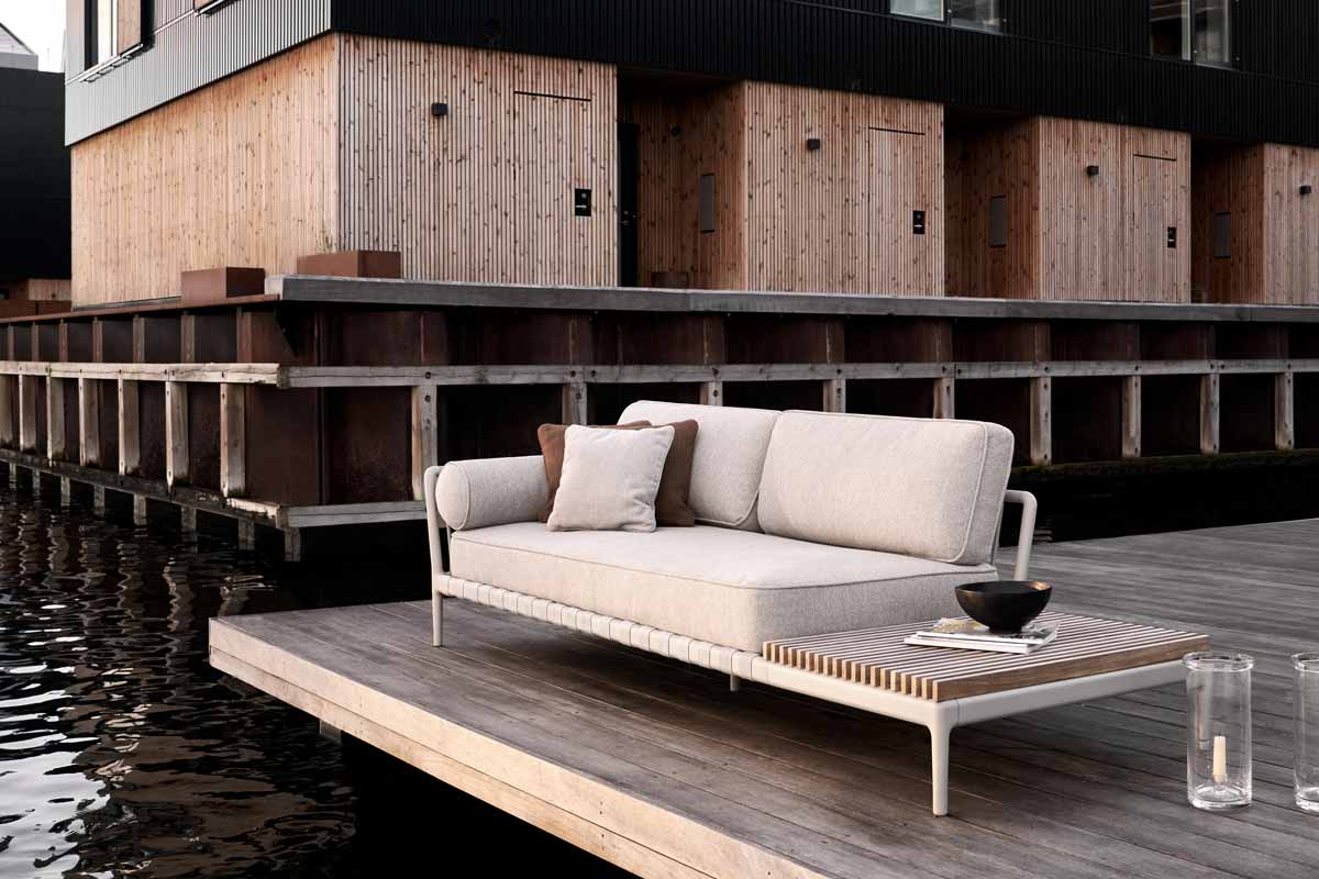 Vipp-outdoor-campaign-sofa-openend.jpg
