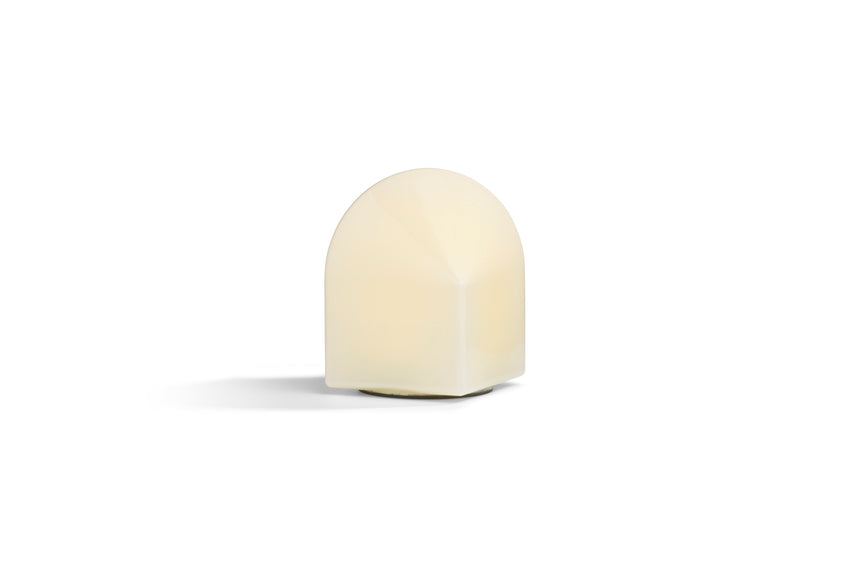 AB690-A437-AH47_Parade Table Lamp 160 shell white on.jpg