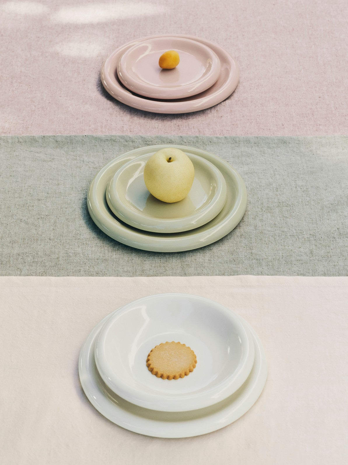 Terrazza Tablecloth family_Barro Plate Family.jpg