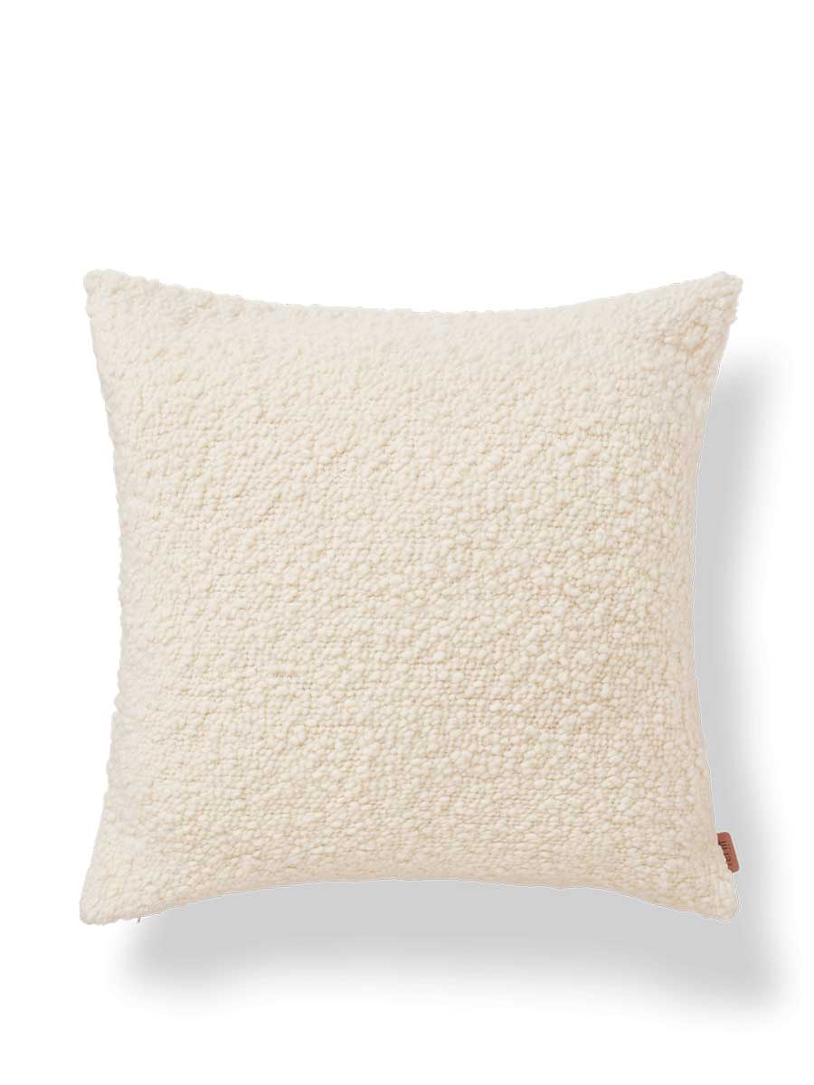 fermLIVING_AW24_MoorCushion_Off-white_1104269837_1104270368_1.jpg
