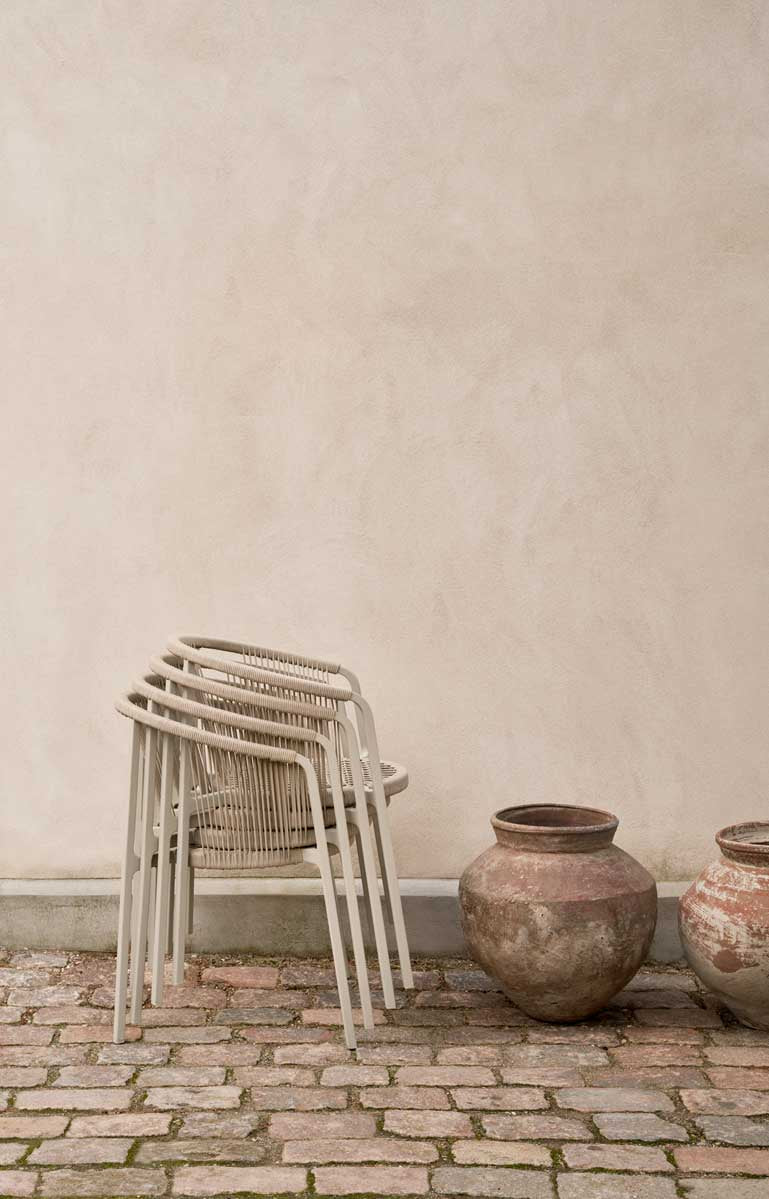 vipp-710-lagrasse-outdoor-chair-02.jpg