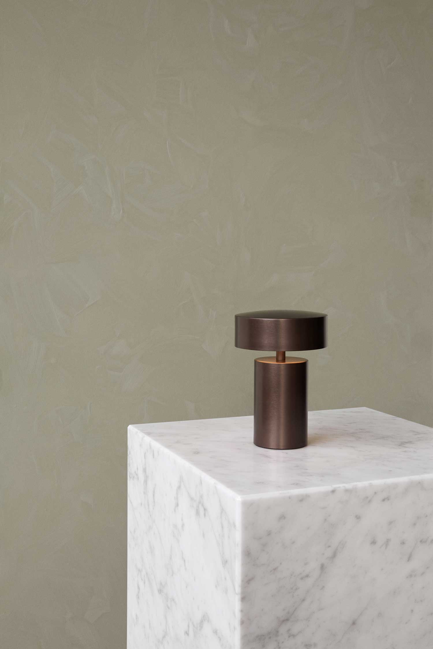 MENU-Column-Table-Lamp,-Plinth_Tall.jpg