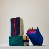 Multi-Wash-Bag-family-01.jpg