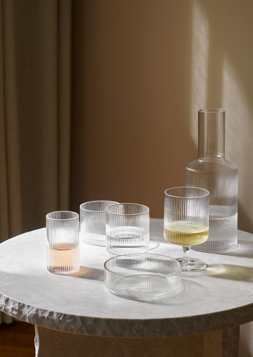 fermLIVING_AW22_RippleServingBowl_1104266335_image_1.jpg