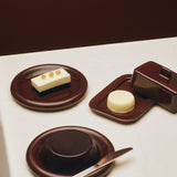 Barro Plate 18 burgundy_Barro Butter Dish burgundy_Sunday Knife 01.jpg