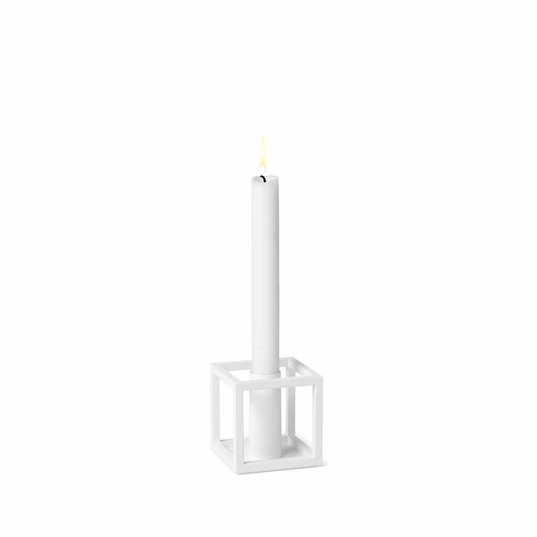 BL10101_Kubus-1_White_With-light-and-flame_300.jpg
