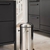 vipp-15-pedal-bin-stainless-steel-01 1.jpg