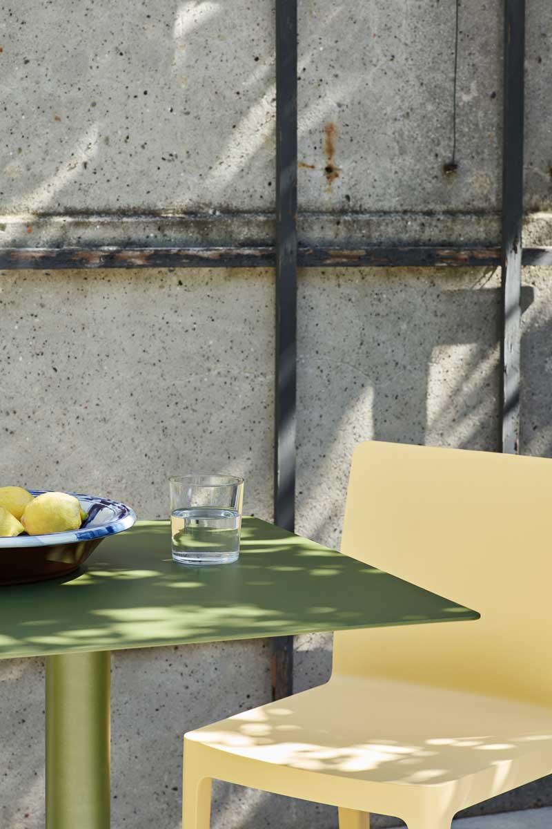 Palissade-Cone-Table-olive_Elementaire-Chair-light-yellow.jpg