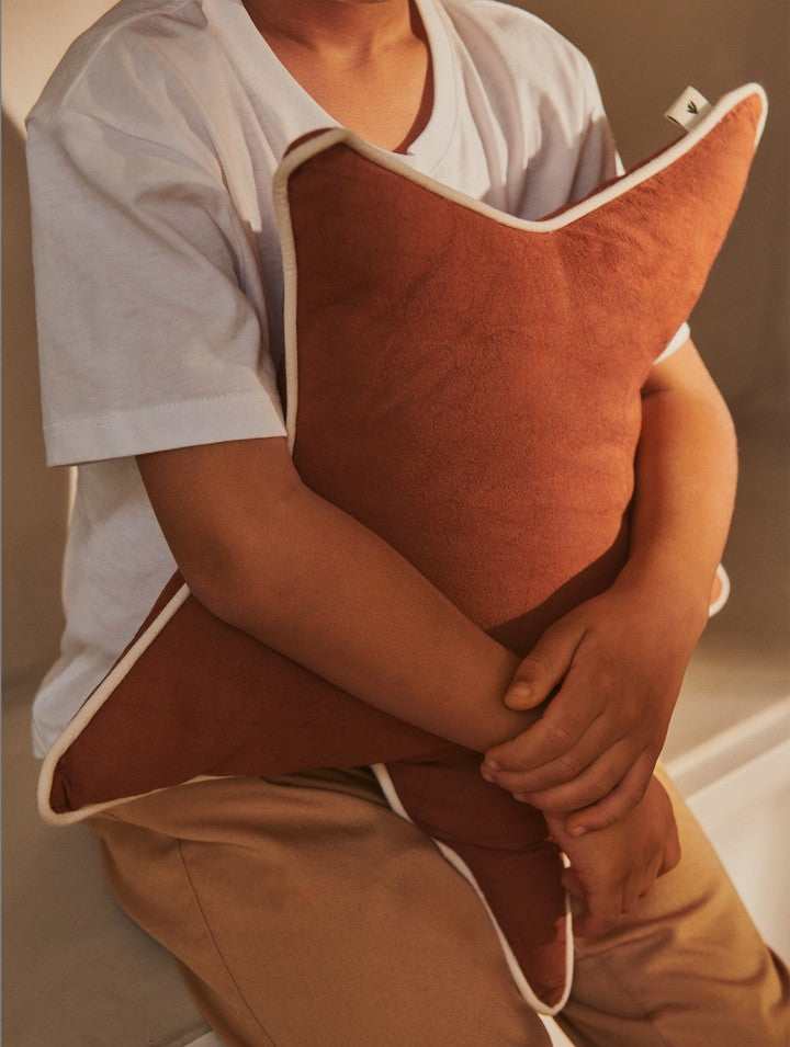FermLiving_SS26_StarCushion_1104273197.jpg