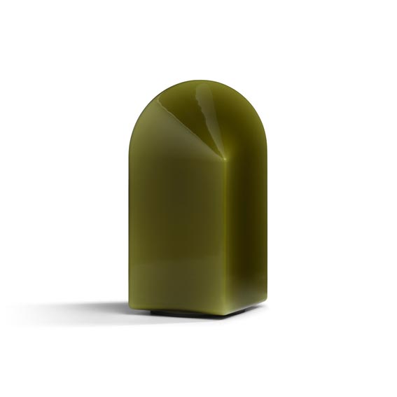 AB690-B523-AH48_Parade-Table-Lamp-240-moss-green.jpg