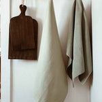 HUMDAKIN-SKU526-SKU-527-SERVING-BOARD-SKU73-TEA-TOWEL-SKU93-KITCHEN-TOWEL-GREEN-TEA.jpg