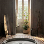fermLIVING_SS23_ShardFreeStandingMirror_1104267553_image_02.jpg