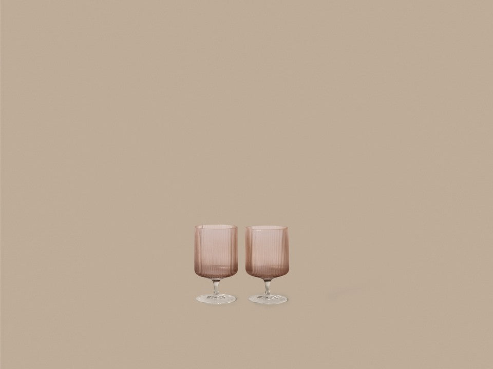 FermLiving_Holiday2026_PackshotsWithBackground_RippleWineGlasses_SetOf2_Blush_1104274223.jpg