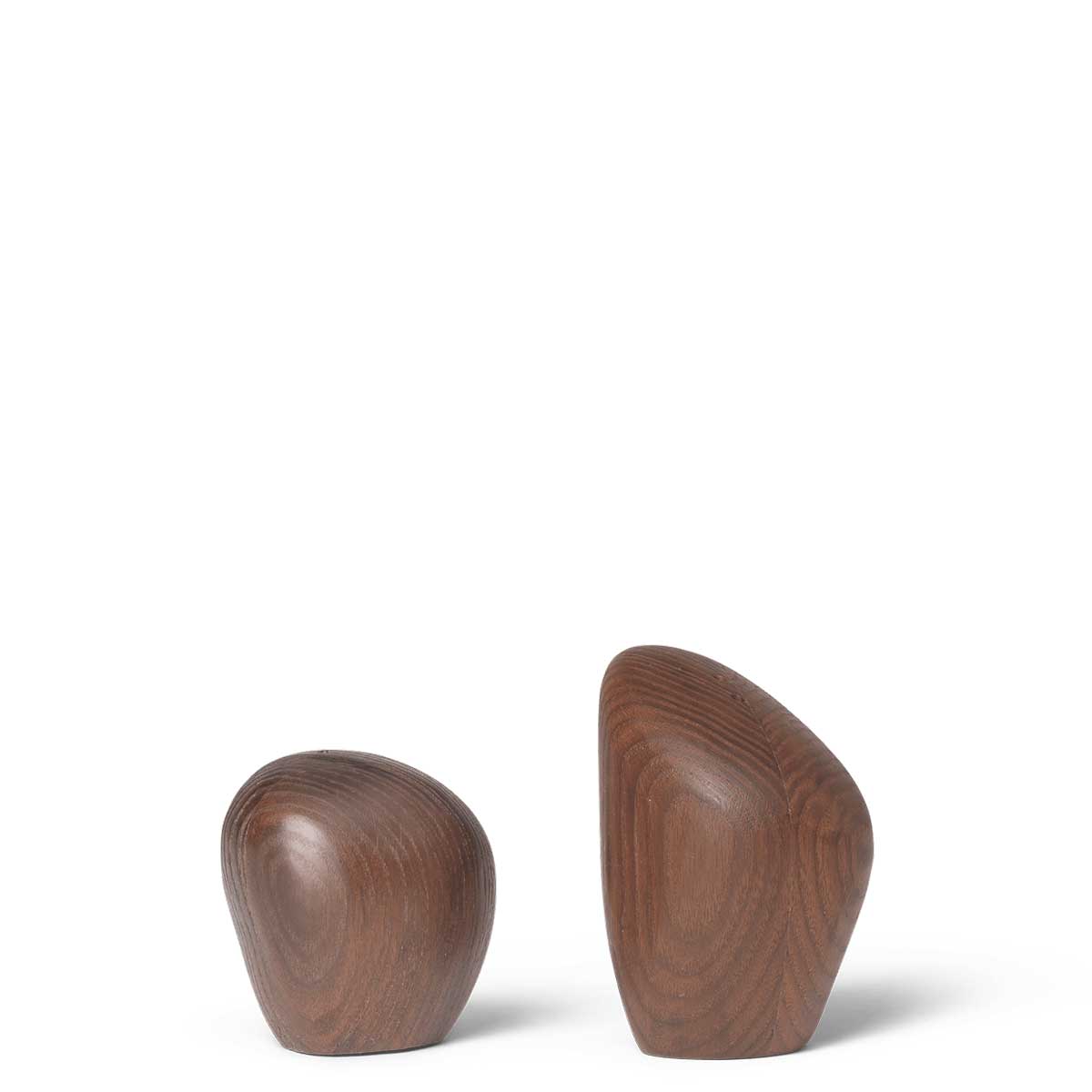 fermLIVING_AW24_CairnSaltandPepperShakers_SetOf2_DarkBrown_1104269609_1.jpg