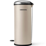 vipp-17-pedal-bin-beige-02-rgb_w.jpg