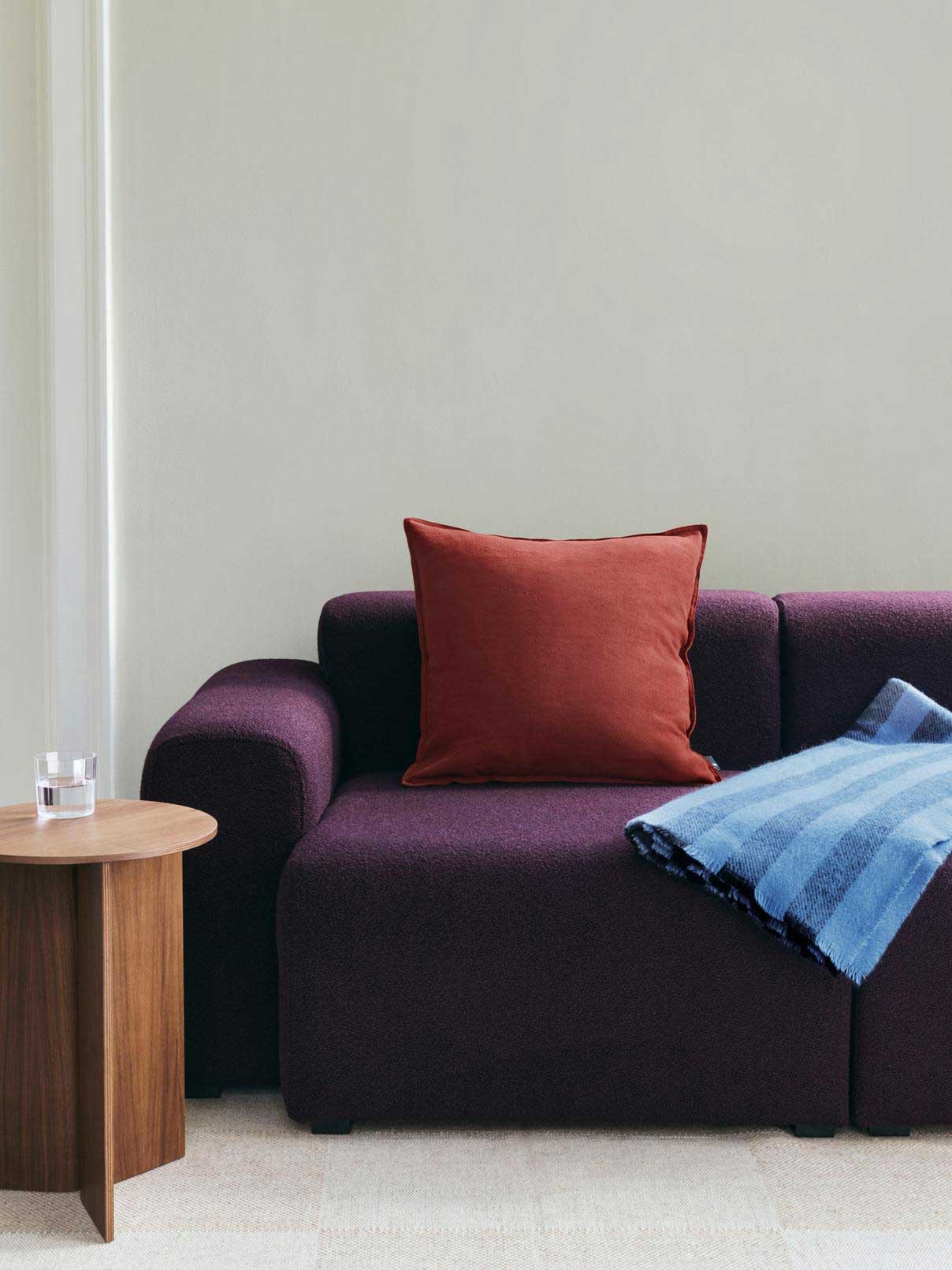Linen-Cushion-Cover-Iron-red_Duo-Throw-sky-blue-(1).jpg