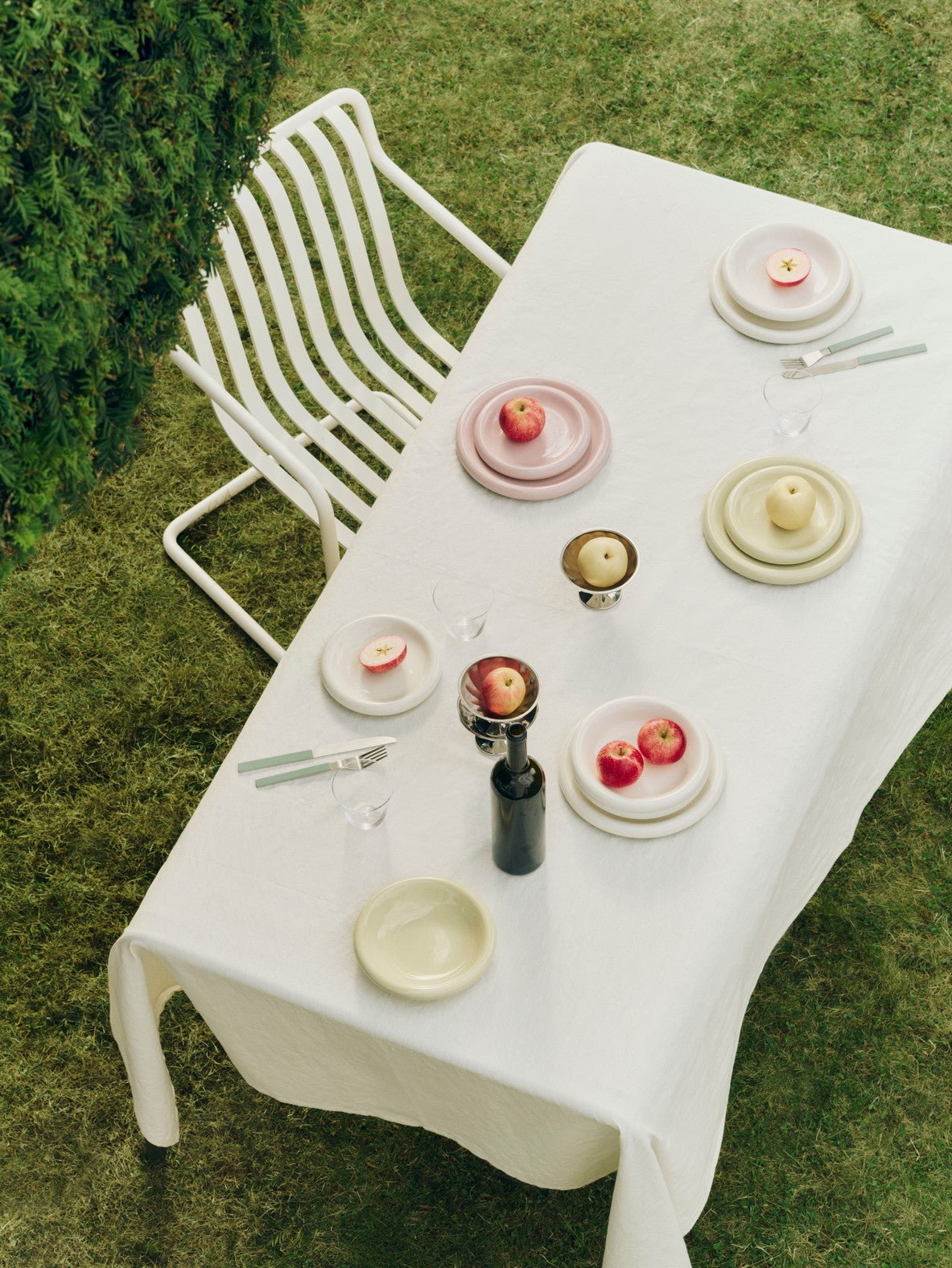Terrazza Tablecloth cream_Barro Plate pink_pistachio_off white.jpg