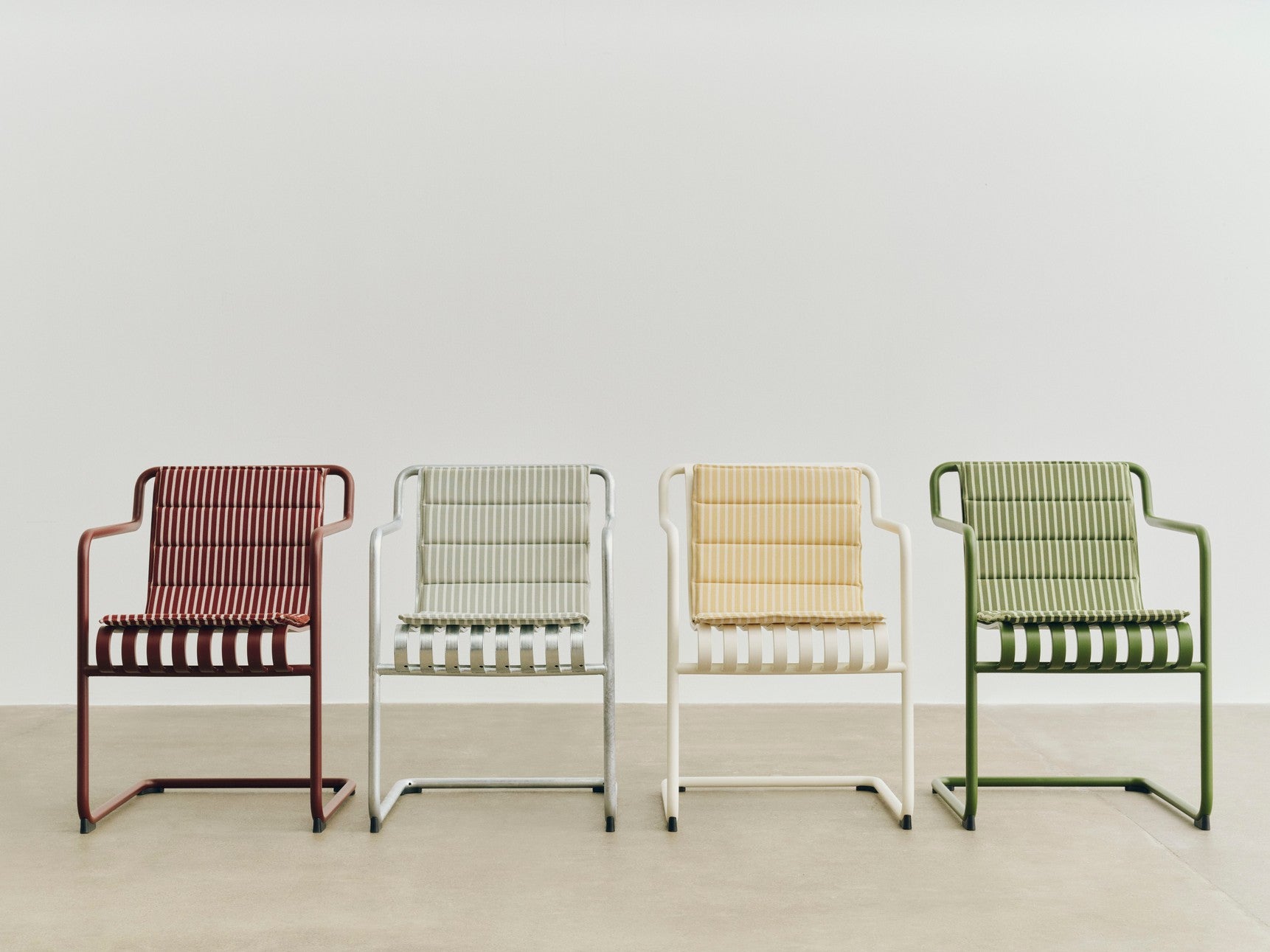Terrazza Folding Seat Cushion family_Palissade Cantilever Dining Armchair (1).jpg