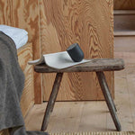 pilo_no2_charcoal_lifestyle_01_w1300.jpg