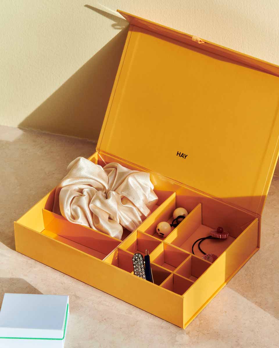 Colour-Storage-Jewellery-Box-egg-yolk_Colour-Storage-Travel-Jewellery-Box-XS-lavender.jpg