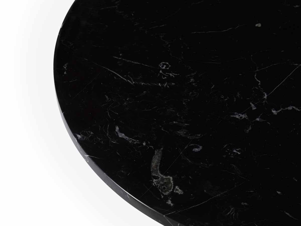 604165_Lunar_Coffee_Table_Black_Alu_H40_Ø70cm_Marble_Black_03.jpg