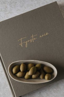 Bók FYRSTA ÁRIÐ græn